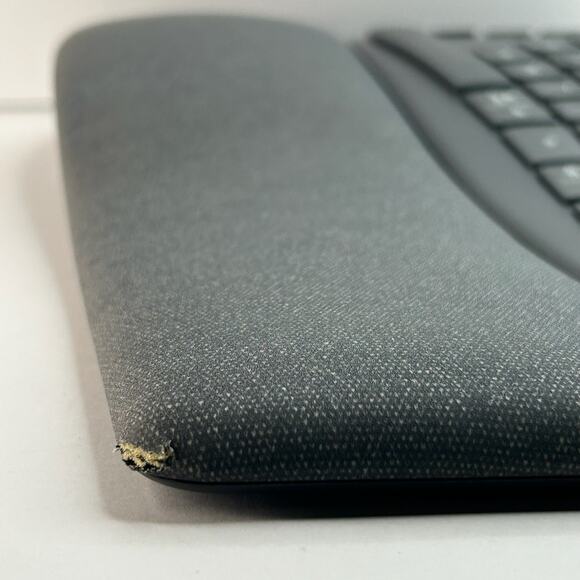 Logitech ERGO K860 Bluetooth Wireless Split Ergonomic Keyboard With Dongle - Picture 7 of 11